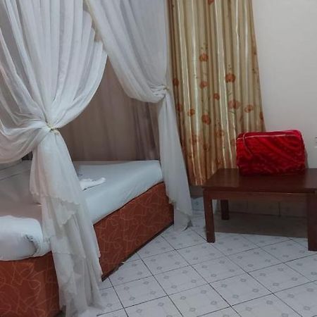 Viewers Park Hotel Naivasha Exterior photo